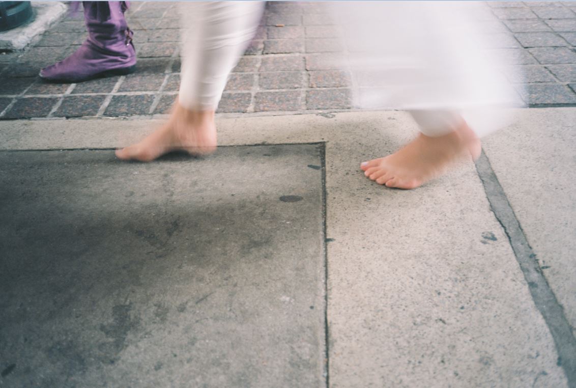 Moments on the Move: People and Motion in City Streets